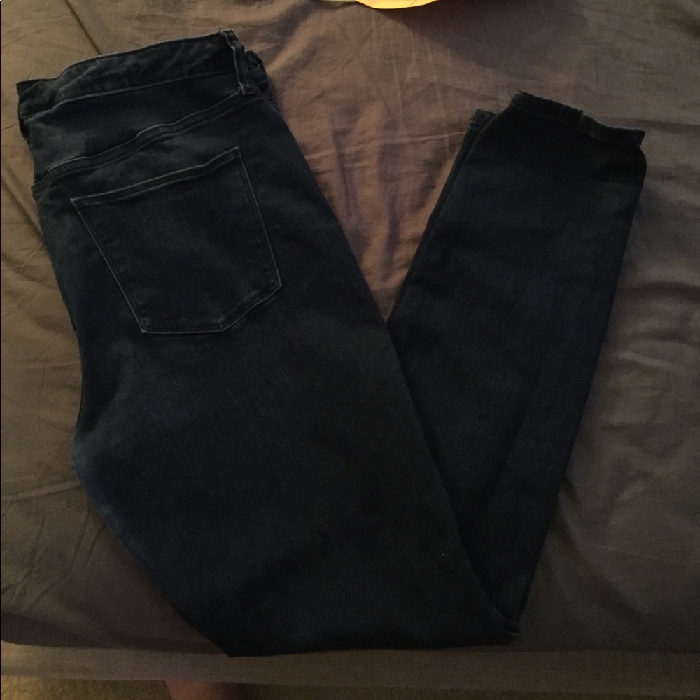 Universal Thread dark blue skinny jeans